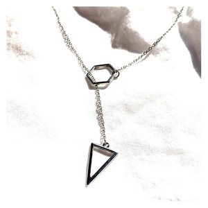 Hanging geometric shapes necklace